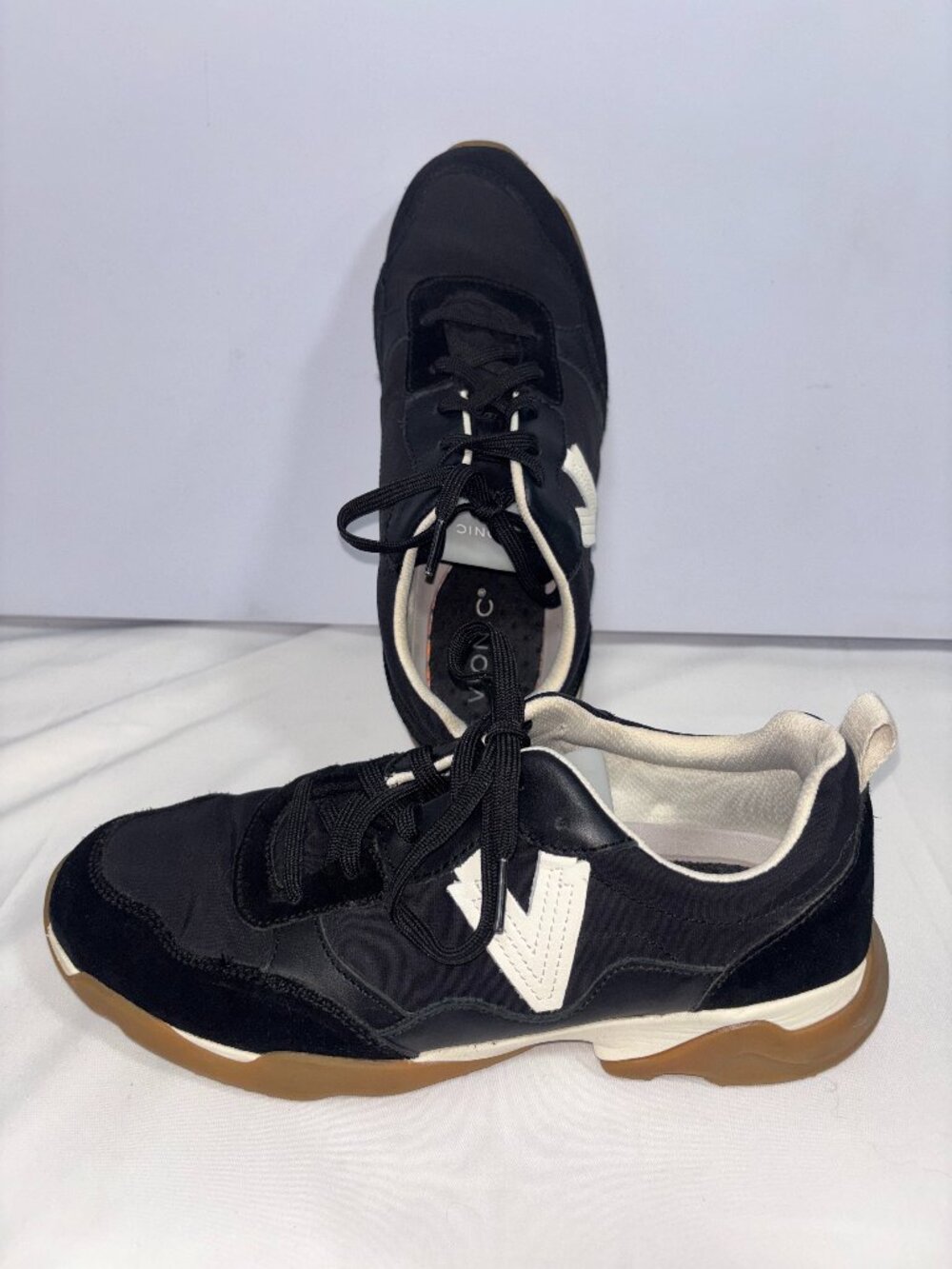 Vionic Black Walk Slim Glide Comfort Orthotic Sneakers Women's Size 9 M
